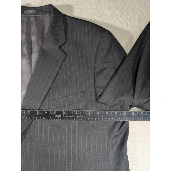 Jones New York Men's 50L Dark Gray Pinstripe 100% Wool Two-Button Suit Jacket - Picture 5 of 6